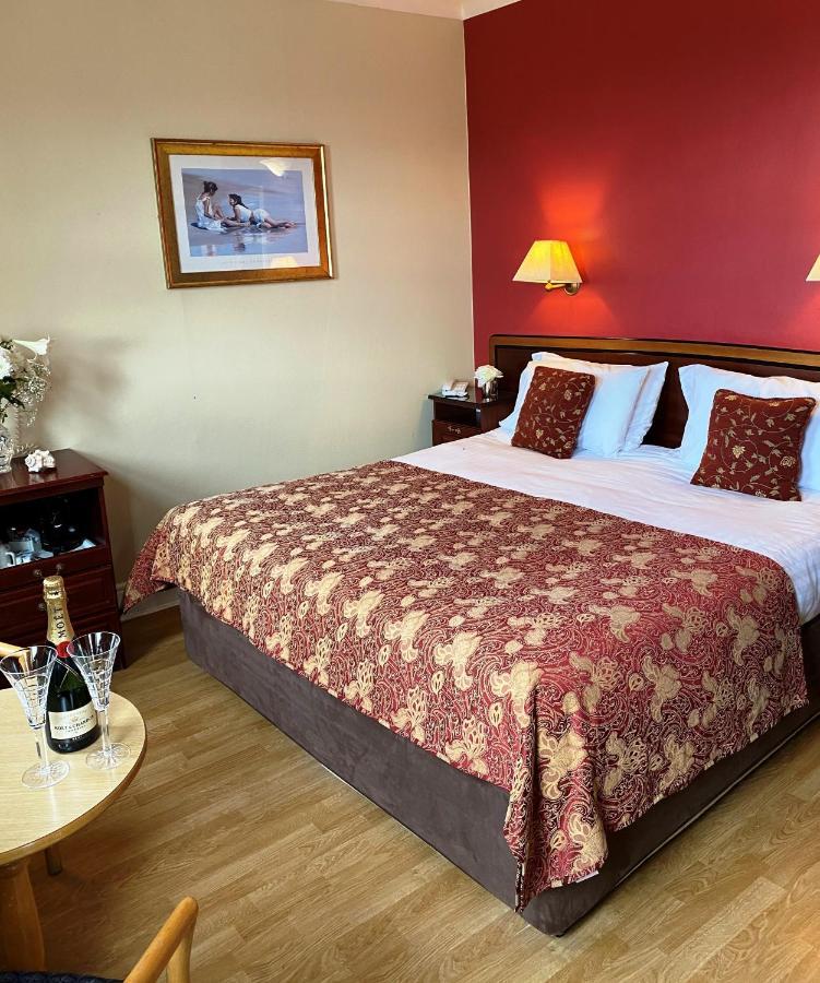 O'Shea'S Hotel Tramore Bagian luar foto
